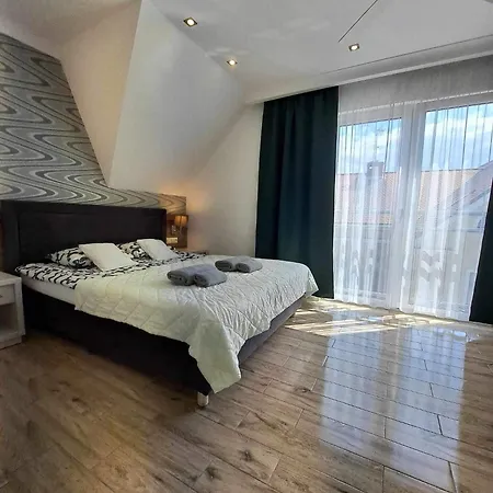 ベッド・アンド・ブレックファスト Helios 3*