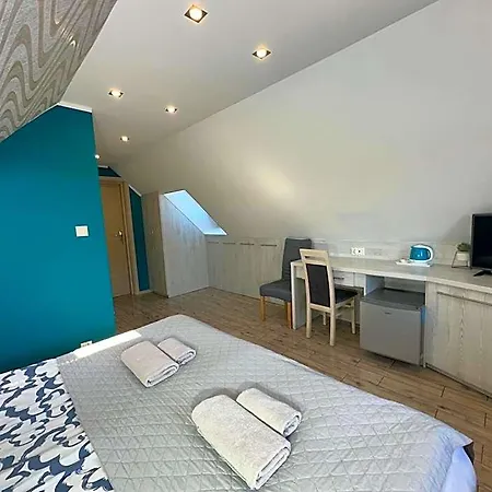 B&B Helios 우스트카
